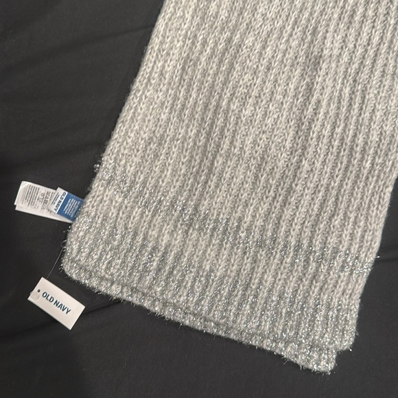 Gray/Silver Old Navy Scarf NWT - Picture 2 of 3